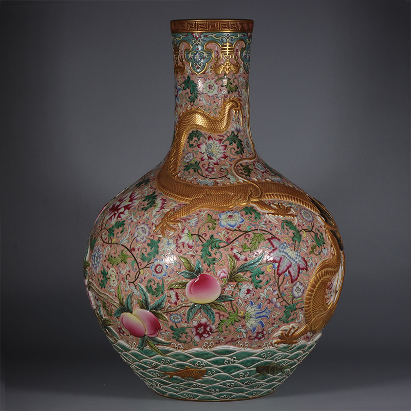 Antique Qing Qianlong Dynasty Ceramic Yellow Ground Heavy Famille Rose Porcelain Vase for Collection