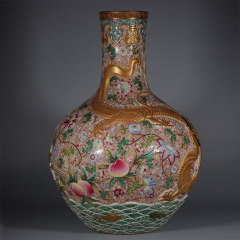 Antique Qing Qianlong Dynasty Ceramic Yellow Ground Heavy Famille Rose Porcelain Vase for Collection