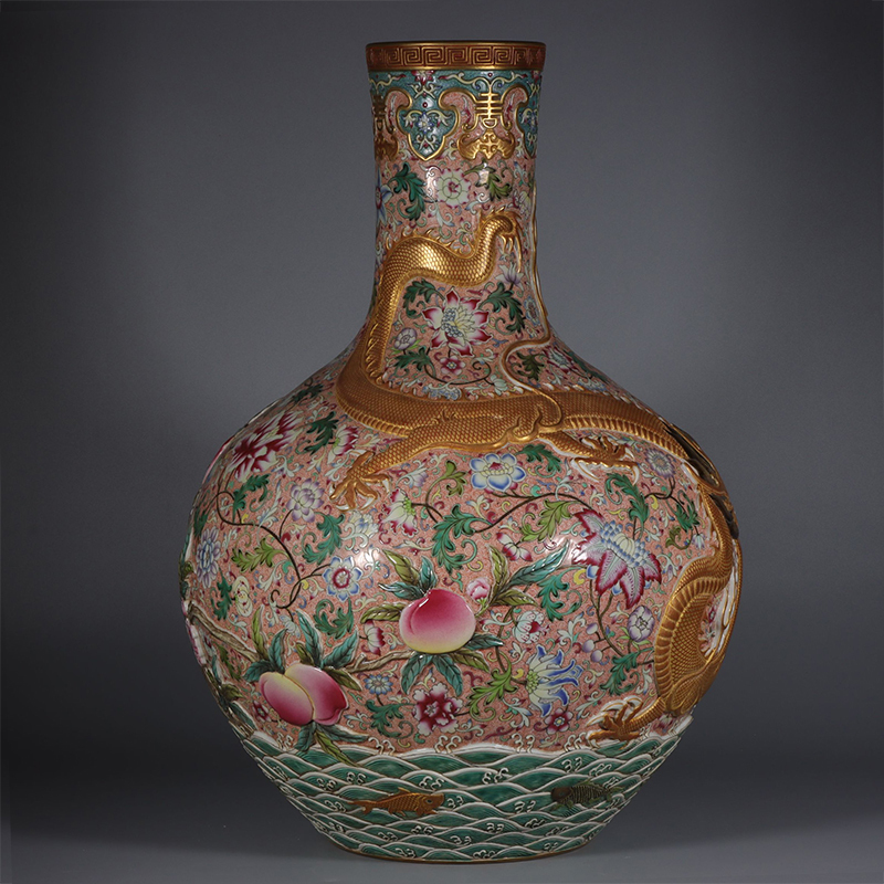 Antique Qing Qianlong Dynasty Ceramic Yellow Ground Heavy Famille Rose Porcelain Vase for Collection