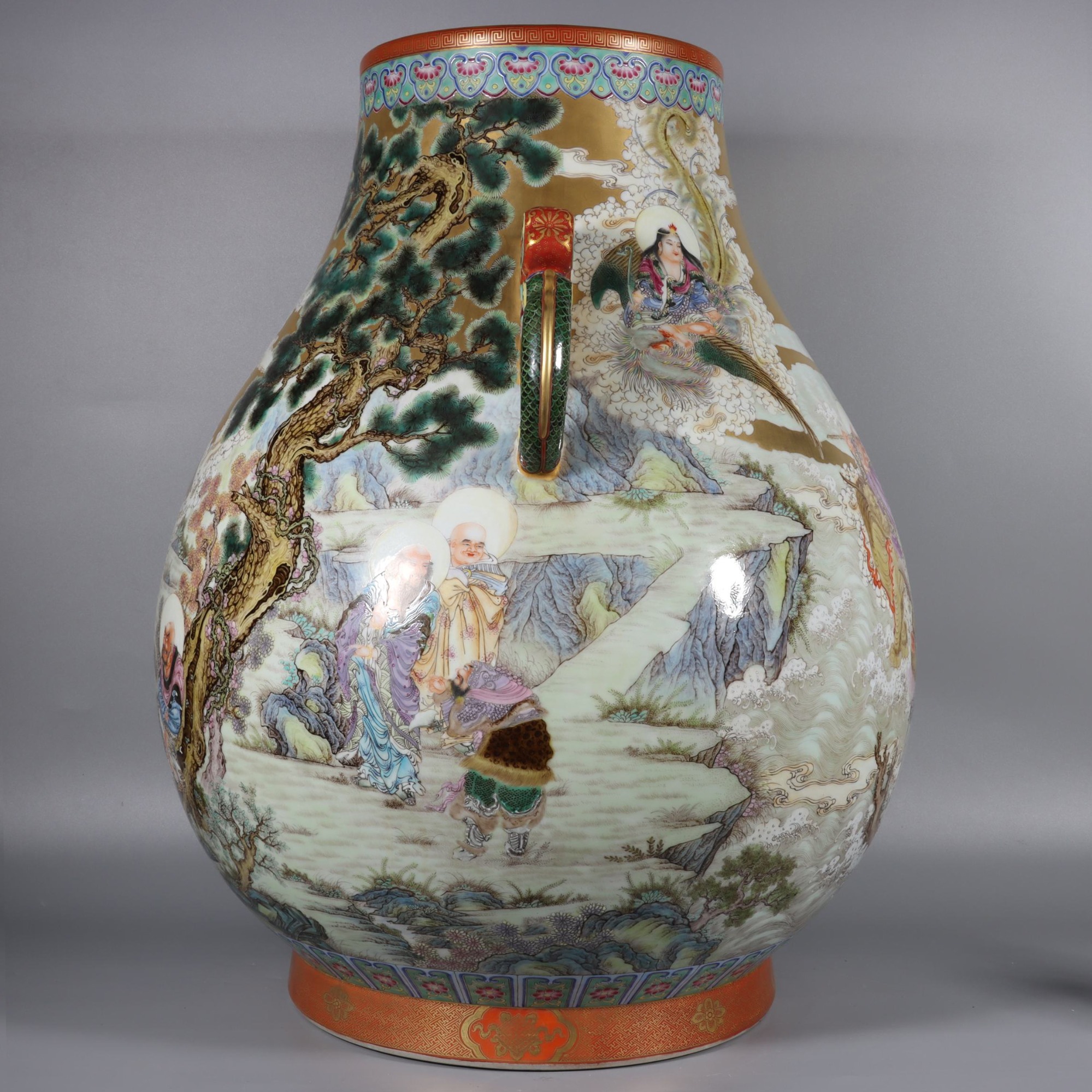 Antique Qing Qianlong Dynasty Ceramic Yellow Ground Heavy Famille Rose Porcelain Vase for Collection