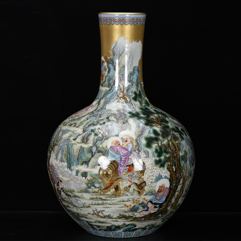 Antique Qing Qianlong Dynasty Ceramic Yellow Ground Heavy Famille Rose Porcelain Vase for Collection