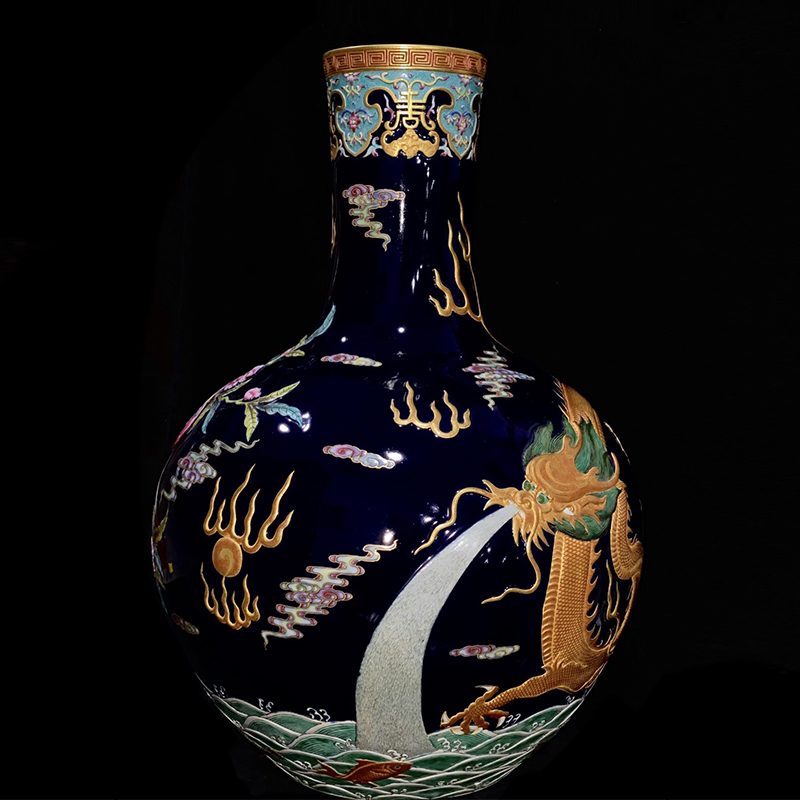 Antique Qing Qianlong Dynasty Ceramic Yellow Ground Heavy Famille Rose Porcelain Vase for Collection
