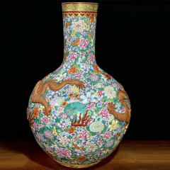 Antique Qing Qianlong Dynasty Ceramic Yellow Ground Heavy Famille Rose Porcelain Vase for Collection