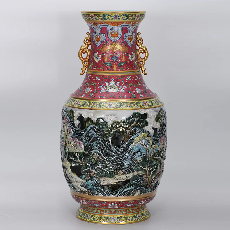 Antique Qing Qianlong Dynasty Ceramic Yellow Ground Heavy Famille Rose Porcelain Vase for Collection