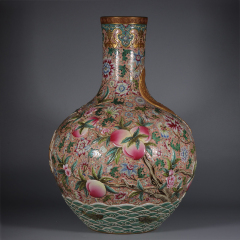 Antique Qing Qianlong Dynasty Ceramic Yellow Ground Heavy Famille Rose Porcelain Vase for Collection