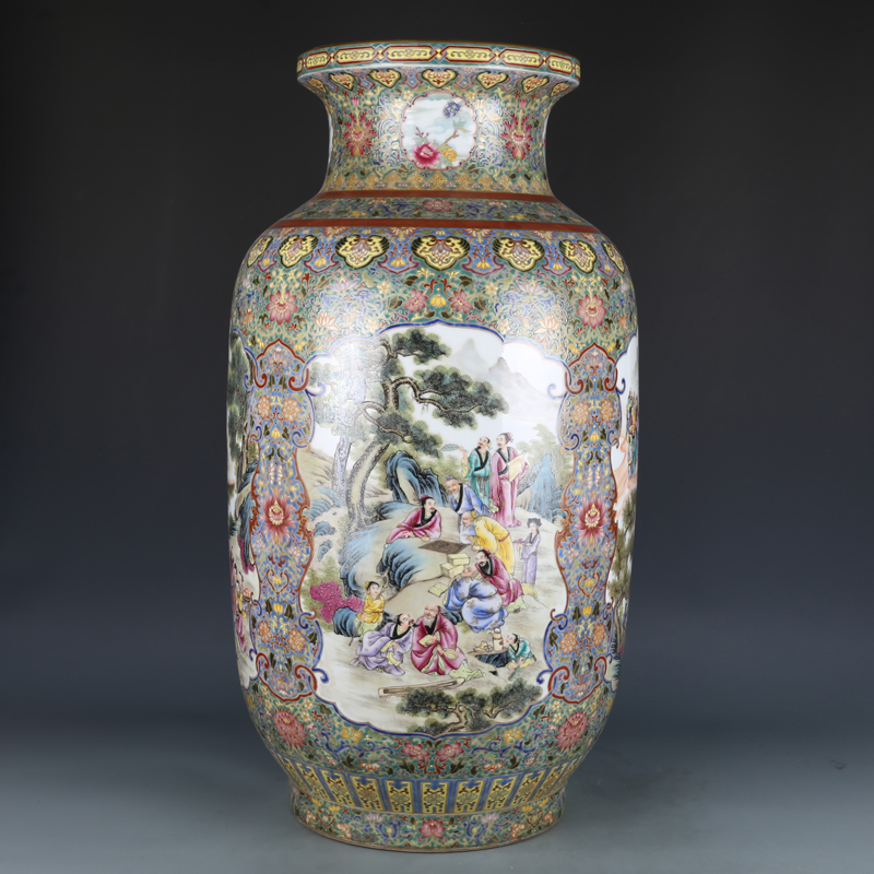 Antique Qing Qianlong Dynasty Ceramic Yellow Ground Heavy Famille Rose Porcelain Vase for Collection