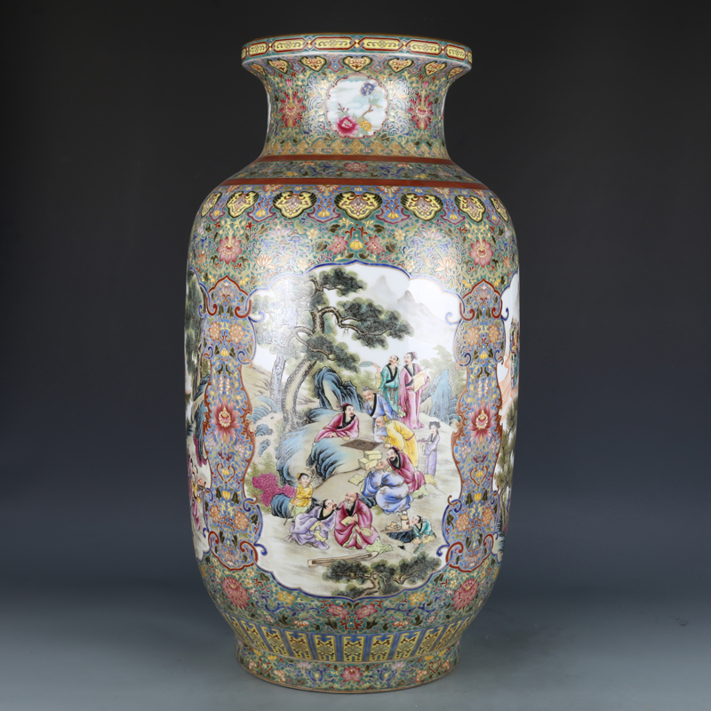 Antique Qing Qianlong Dynasty Ceramic Yellow Ground Heavy Famille Rose Porcelain Vase for Collection