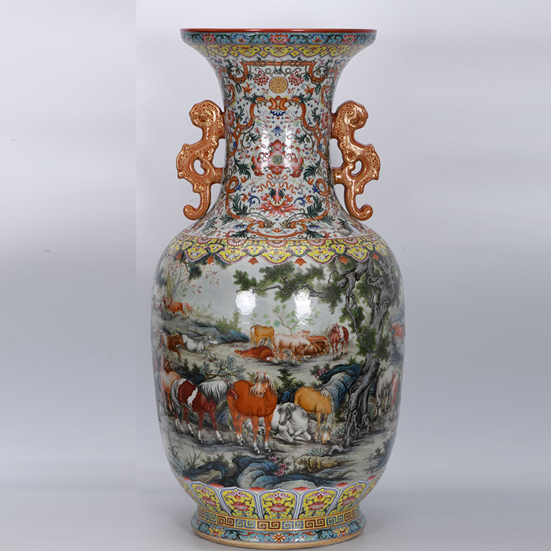 Antique Qing Qianlong Dynasty Ceramic Yellow Ground Heavy Famille Rose Porcelain Vase for Collection