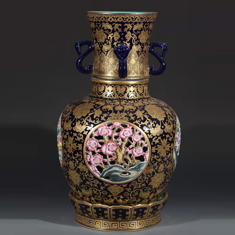 Antique Qing Qianlong Dynasty Ceramic Yellow Ground Heavy Famille Rose Porcelain Vase for Collection