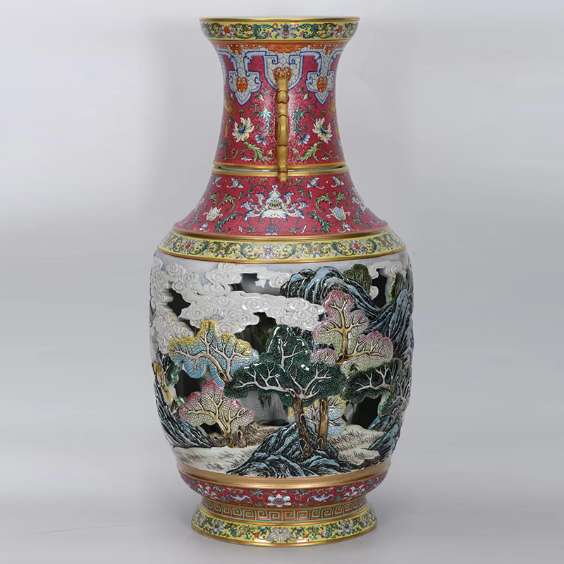 Antique Qing Qianlong Dynasty Ceramic Yellow Ground Heavy Famille Rose Porcelain Vase for Collection