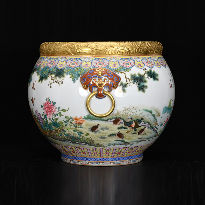 Antique Qing Qianlong Dynasty Ceramic Yellow Ground Heavy Famille Rose Porcelain Vase for Collection
