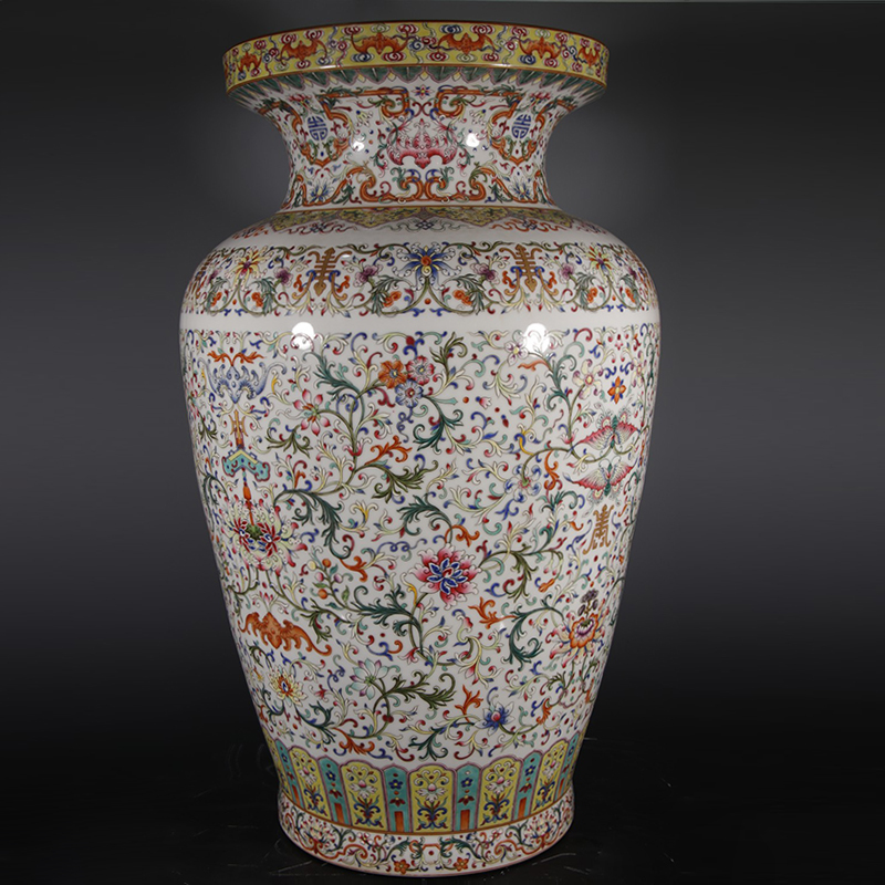 Antique Qing Qianlong Dynasty Ceramic Yellow Ground Heavy Famille Rose Porcelain Vase for Collection