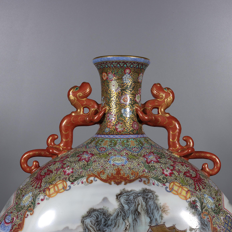 Antique Qing Qianlong Dynasty Ceramic Yellow Ground Heavy Famille Rose Porcelain Vase for Collection
