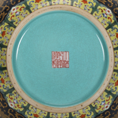 Antique Qing Qianlong Dynasty Ceramic Yellow Ground Heavy Famille Rose Porcelain Vase for Collection