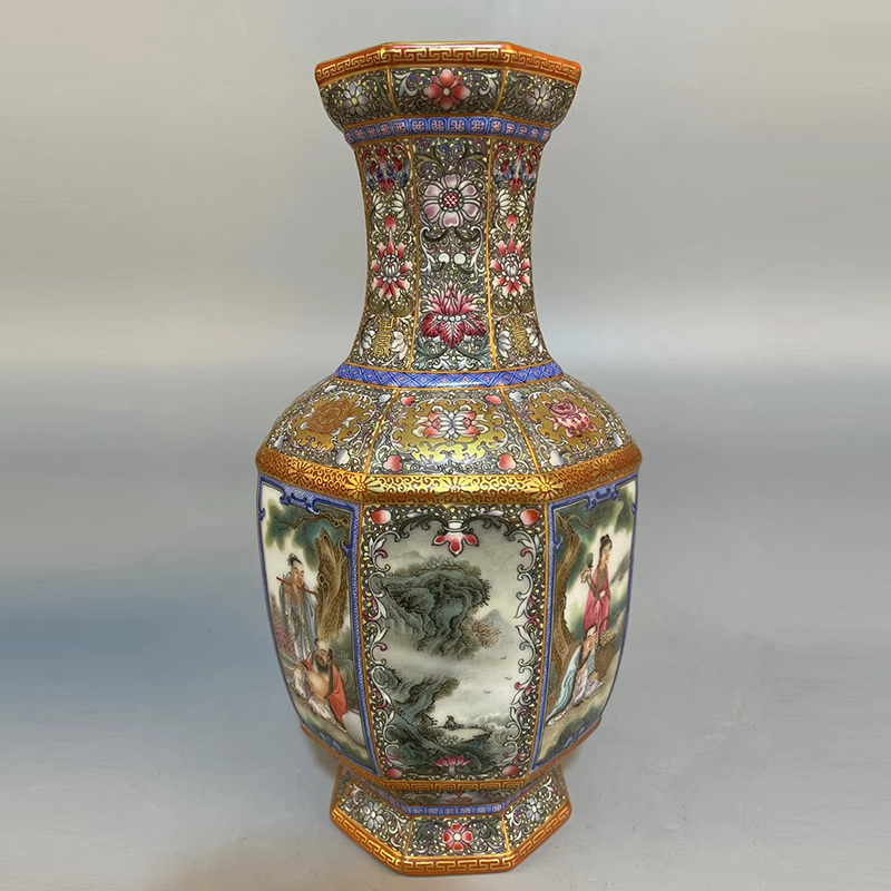 Antique Qing Qianlong Dynasty Ceramic Yellow Ground Heavy Famille Rose Porcelain Vase for Collection