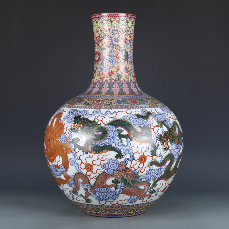 Antique Qing Qianlong Dynasty Ceramic Yellow Ground Heavy Famille Rose Porcelain Vase for Collection