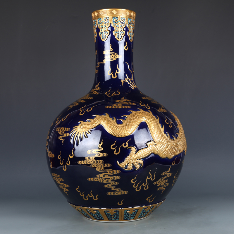 Antique Qing Qianlong Dynasty Ceramic Yellow Ground Heavy Famille Rose Porcelain Vase for Collection