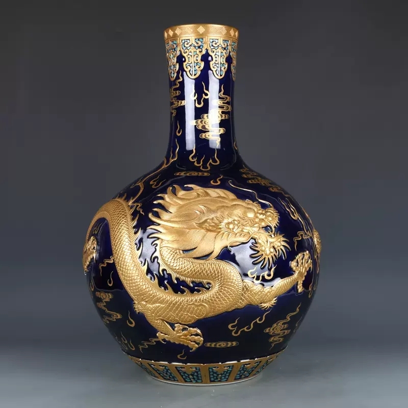 Antique Qing Qianlong Dynasty Ceramic Yellow Ground Heavy Famille Rose Porcelain Vase for Collection