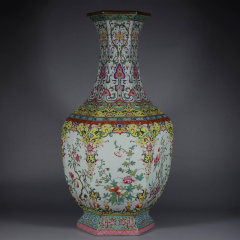 Antique Qing Qianlong Dynasty Ceramic Yellow Ground Heavy Famille Rose Porcelain Vase for Collection