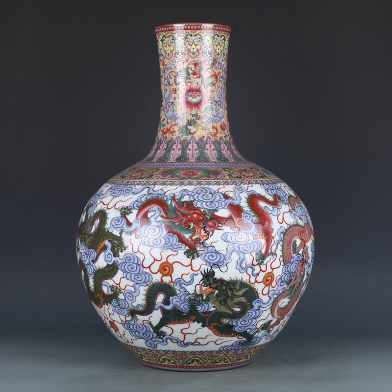 Antique Qing Qianlong Dynasty Ceramic Yellow Ground Heavy Famille Rose Porcelain Vase for Collection