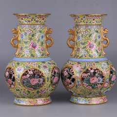 Antique Qing Qianlong Dynasty Ceramic Yellow Ground Heavy Famille Rose Porcelain Vase for Collection