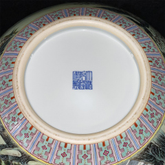 Antique Qing Qianlong Dynasty Ceramic Yellow Ground Heavy Famille Rose Porcelain Vase for Collection
