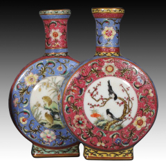 Antique Qing Qianlong Dynasty Ceramic Yellow Ground Heavy Famille Rose Porcelain Vase for Collection