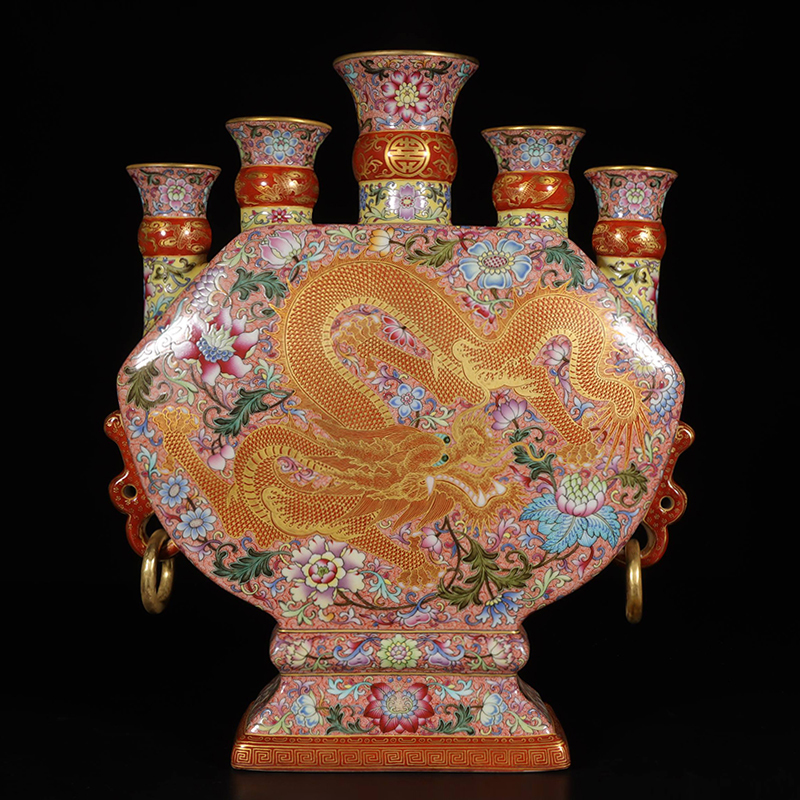 Antique Qing Qianlong Dynasty Ceramic Yellow Ground Heavy Famille Rose Porcelain Vase for Collection