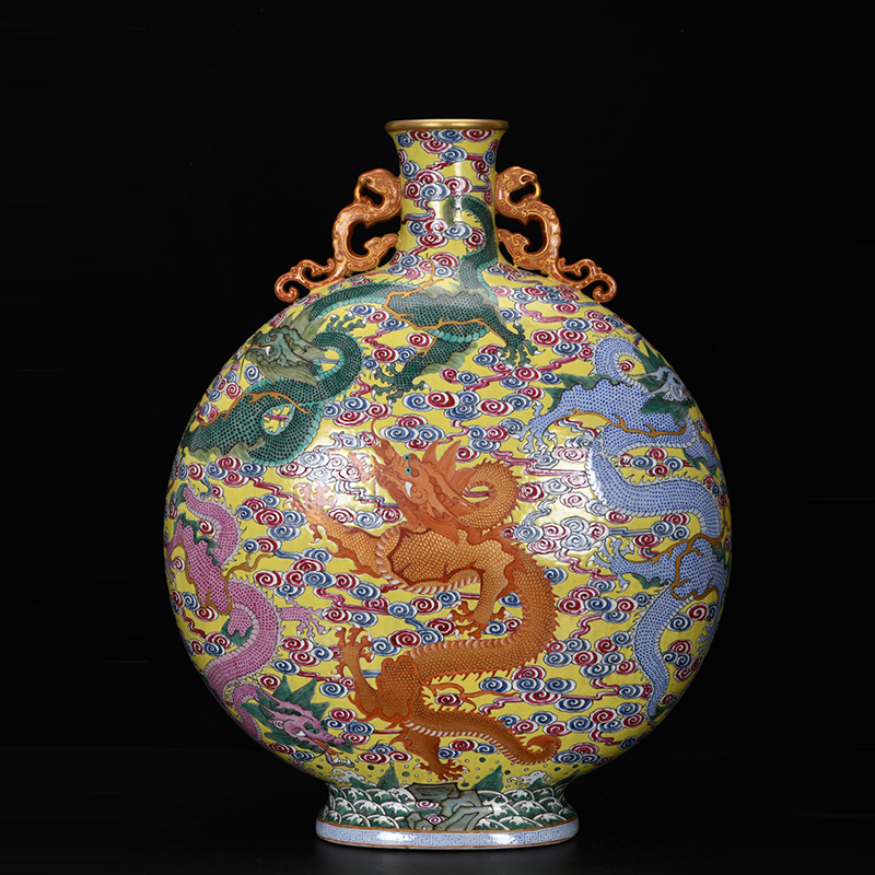 Antique Qing Qianlong Dynasty Ceramic Yellow Ground Heavy Famille Rose Porcelain Vase for Collection