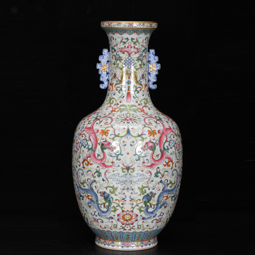 Antique Qing Qianlong Dynasty Ceramic Yellow Ground Heavy Famille Rose Porcelain Vase for Collection