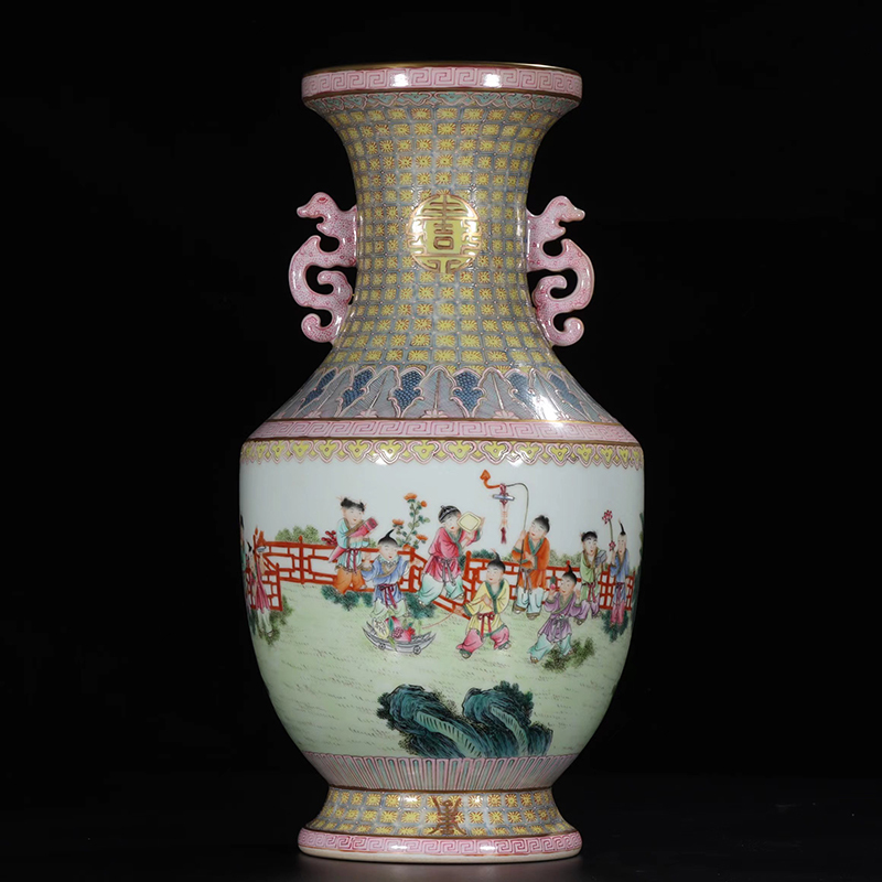 Antique Qing Qianlong Dynasty Ceramic Yellow Ground Heavy Famille Rose Porcelain Vase for Collection
