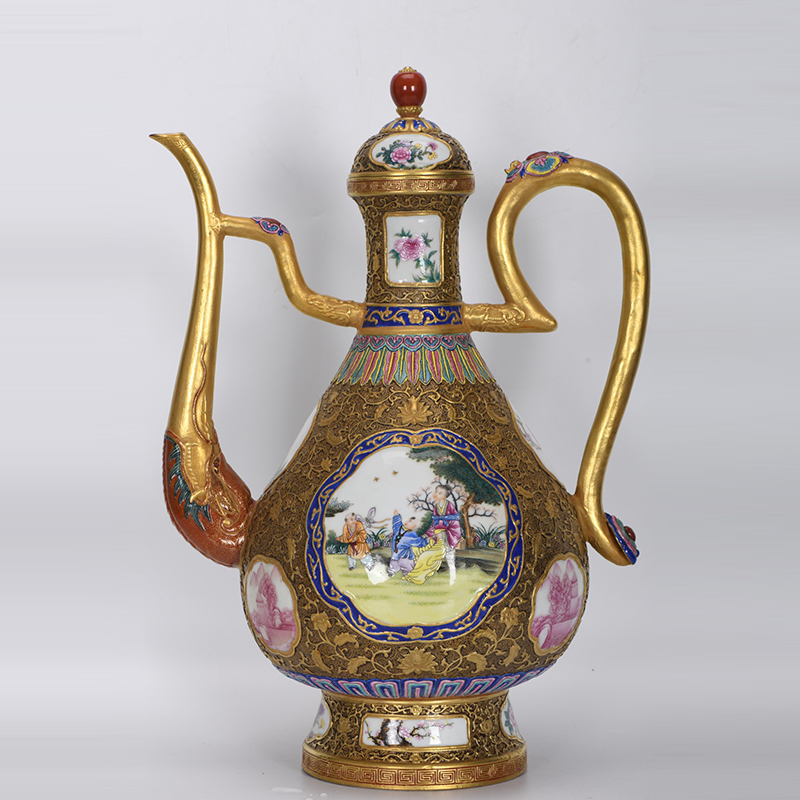 Antique Qing Qianlong Dynasty Ceramic Yellow Ground Heavy Famille Rose Porcelain Vase for Collection