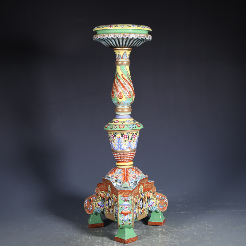Antique Qing Qianlong Dynasty Ceramic Yellow Ground Heavy Famille Rose Porcelain Vase for Collection