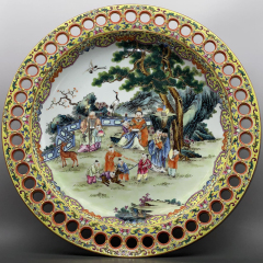 Antique Qing Qianlong Dynasty Ceramic Yellow Ground Heavy Famille Rose Porcelain Vase for Collection