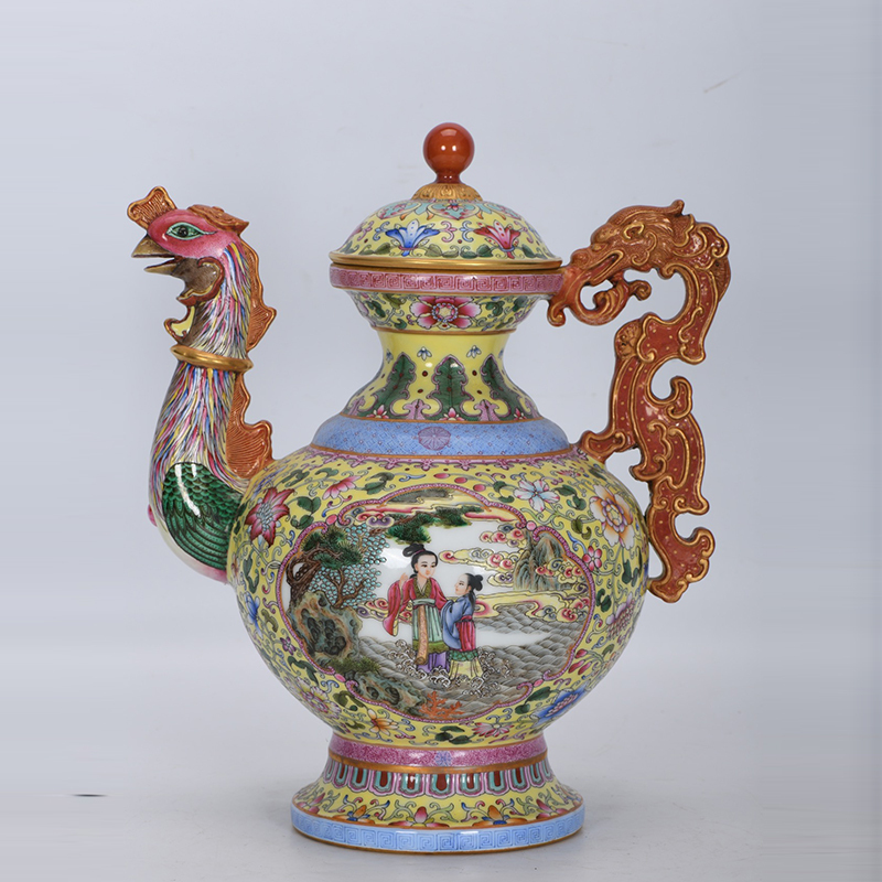 Antique Qing Qianlong Dynasty Ceramic Yellow Ground Heavy Famille Rose Porcelain Vase for Collection