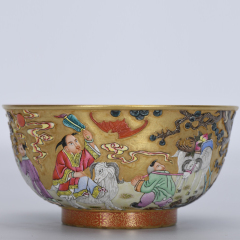 Antique Qing Qianlong Dynasty Ceramic Yellow Ground Heavy Famille Rose Porcelain Vase for Collection