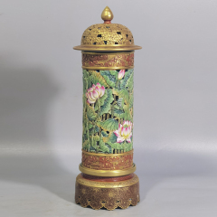 Antique Qing Qianlong Dynasty Ceramic Yellow Ground Heavy Famille Rose Porcelain Vase for Collection