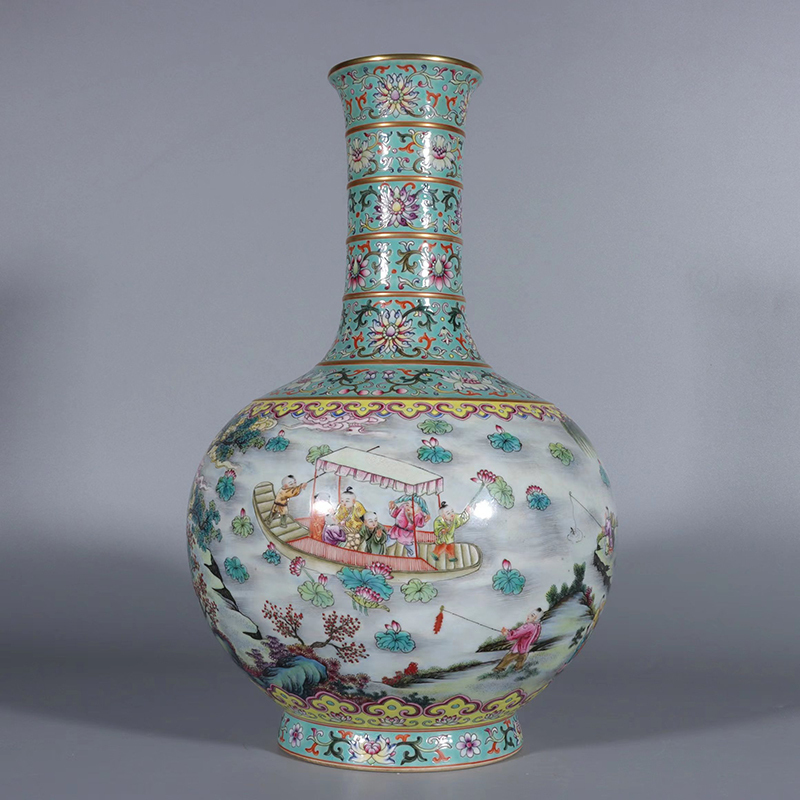 Antique Qing Qianlong Dynasty Ceramic Yellow Ground Heavy Famille Rose Porcelain Vase for Collection