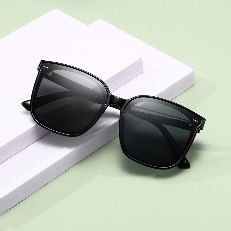 High quality wholesale retro classic TR90 polarized square sunglasses women men
