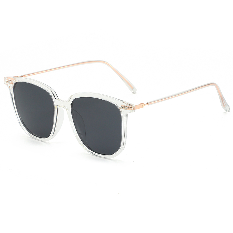Hot selling new arrival TR90 metal custom logo driving eyeglasses sunglasses wholesale women