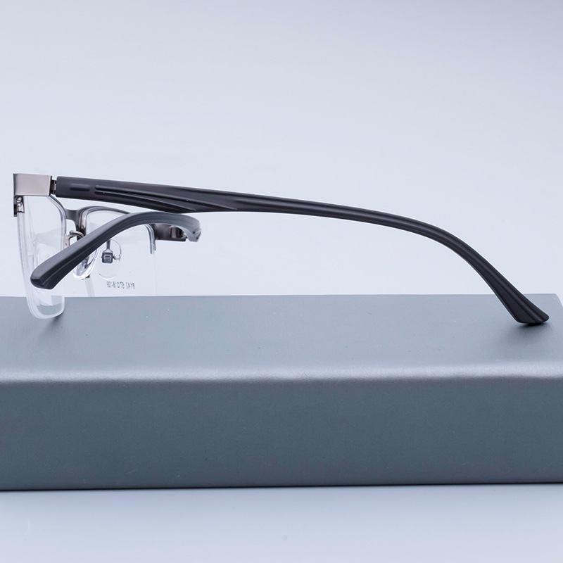 Newest stylish fashion vintage eyeglasses metal optical frame fashion half frame eyewear frame