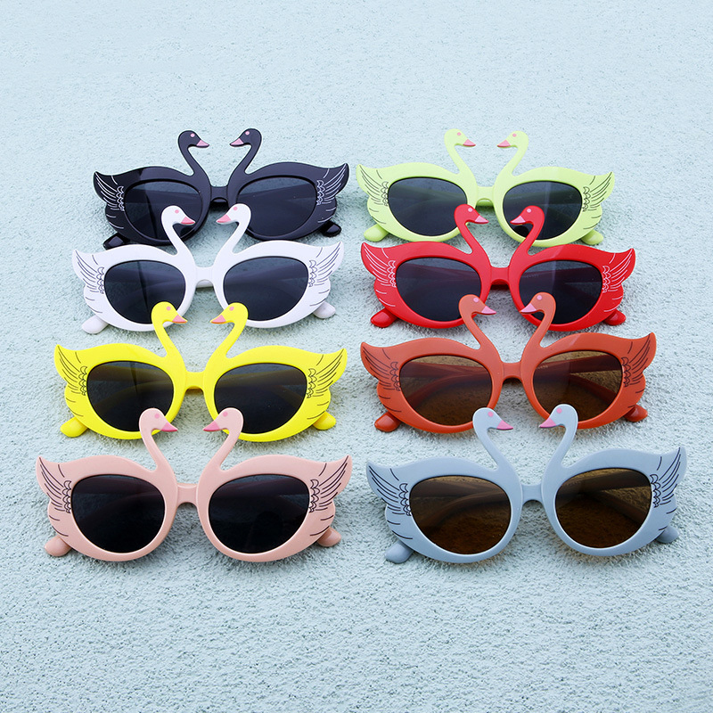Children's sunglasses burst cute cartoon swan men's and women's baby sunglasses UV protection children's glasses wholesale