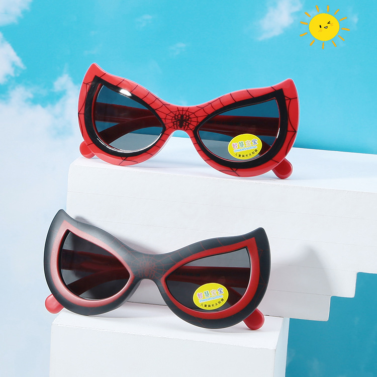 New Spiderman kids sunglasses UV protective sunglasses Fashion baby cartoon personality styling glasses