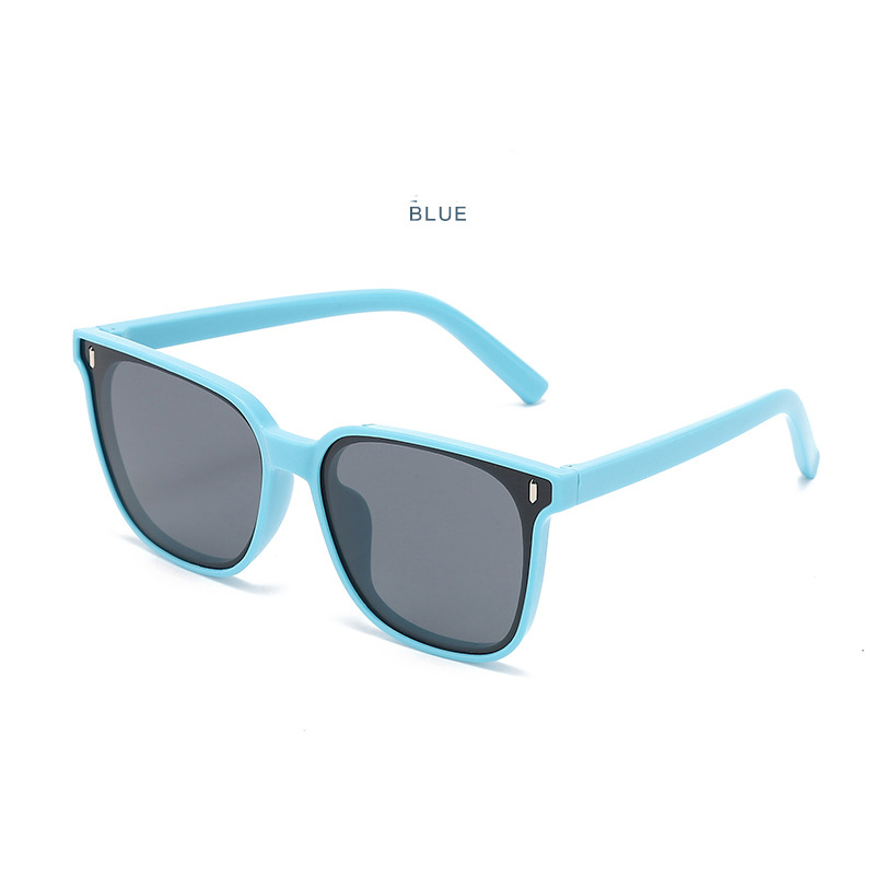New cut edge sunglasses female net red street stall sunglasses UV protection ladies sunglasses wholesale