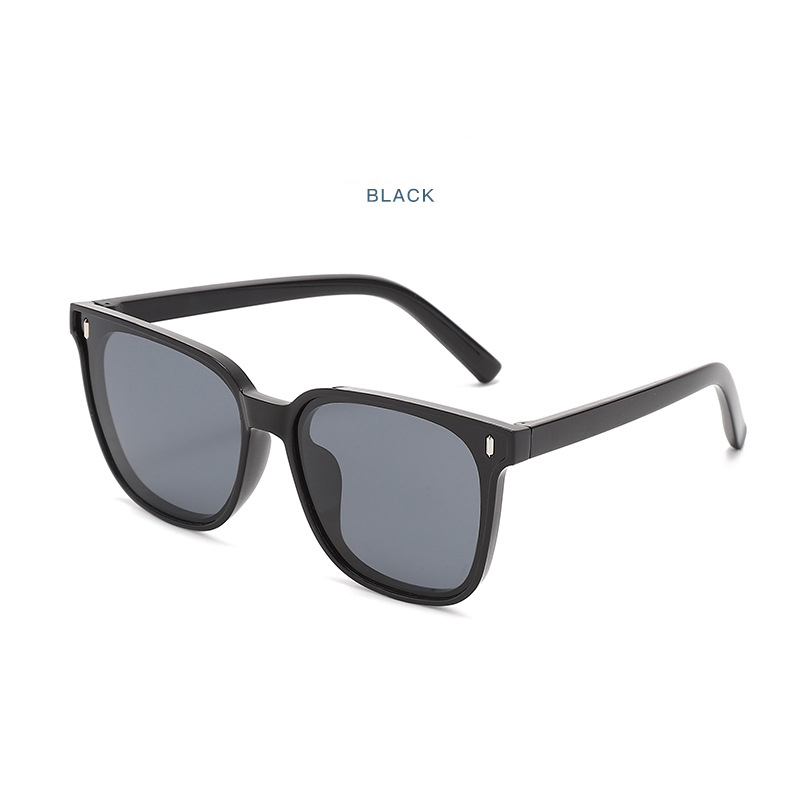 New cut edge sunglasses female net red street stall sunglasses UV protection ladies sunglasses wholesale