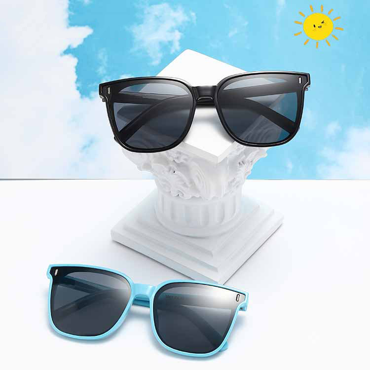 New cut edge sunglasses female net red street stall sunglasses UV protection ladies sunglasses wholesale