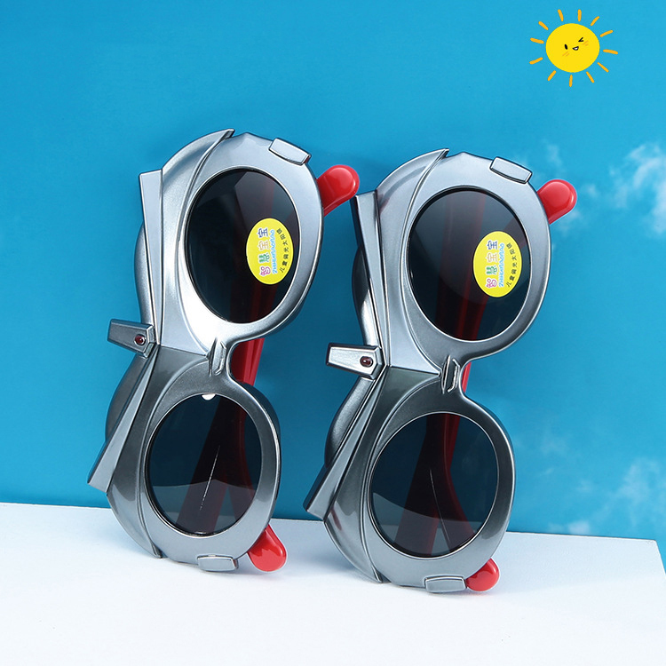 Smart baby children's polarizing sunglasses Ultraman baby sunglasses UV protection cartoon glasses selling