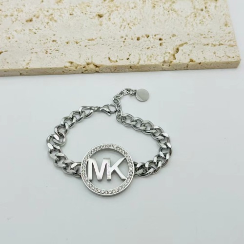 MKB075