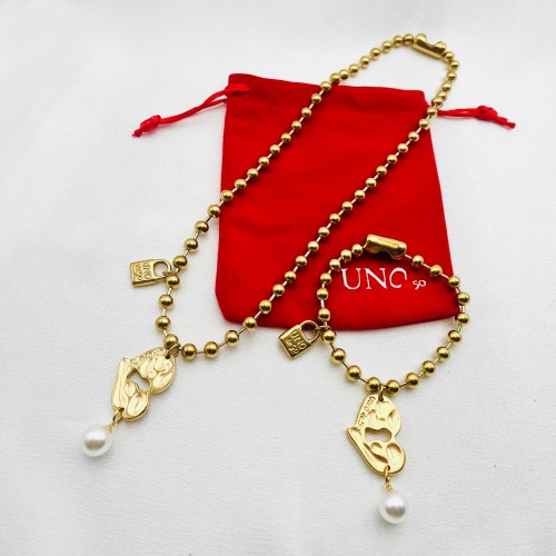 UNS577D