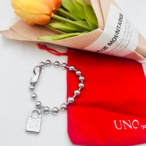 UNB579S